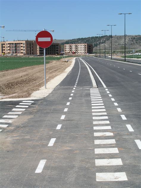 Soluciones a la movilidad ciclista en Burgos I . Tipos de vías ...