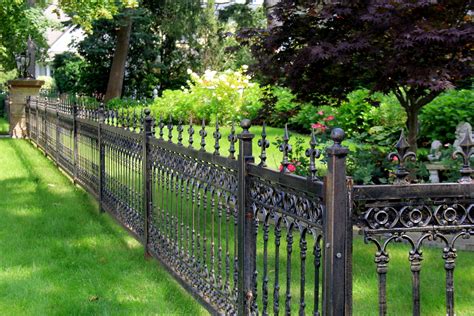 Some Special Attributes of Metal Garden Fencing   Live ...