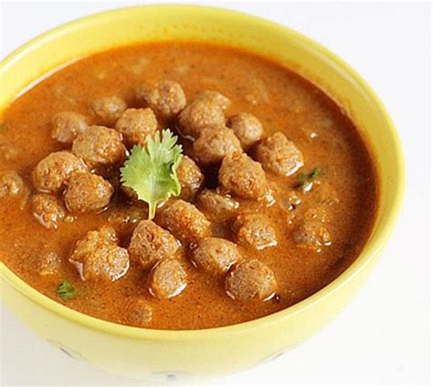 Soya chunks curry recipe | meal maker curry | soya chunks ...