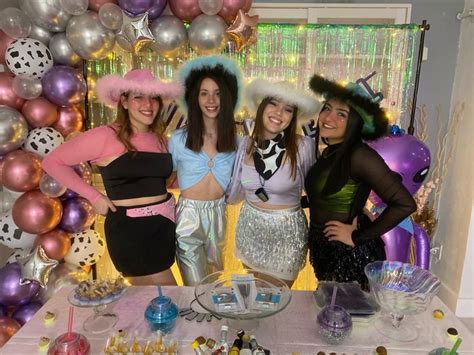 Space Cowgirl 21st Birthday Party en 2021 | Fotos de ...