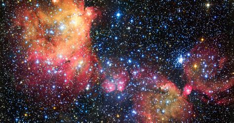 Space Photos of the Week: A Neon Nebula Struts Its Stuff ...