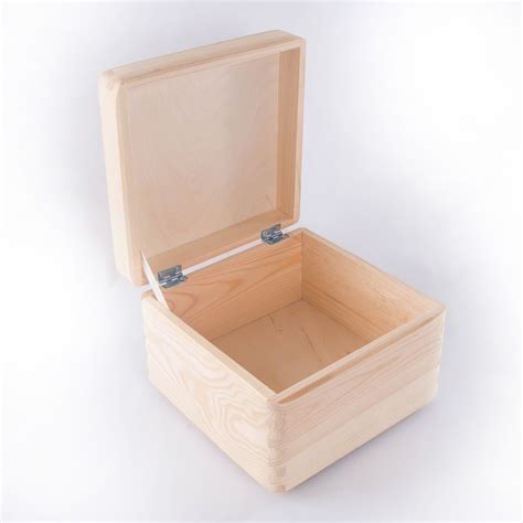 Square Wooden Storage Box With Lid / Pinewood Memory ...
