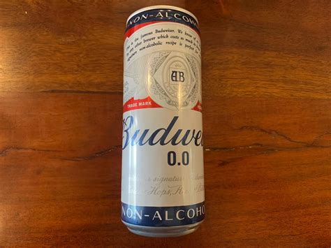 बड़वाइज़र 0.0 नॉन अल्कोहोलिक रिव्यू  Budweiser 0.0 Non ...