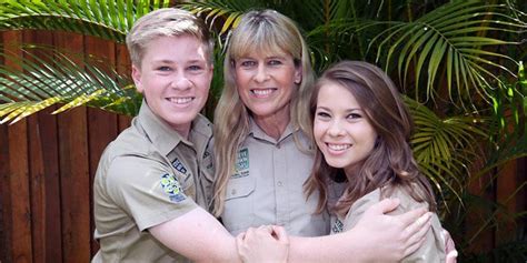 Steve Irwin Day At Australia Zoo — See The Pics Of Terri, Bindi, & Robert!