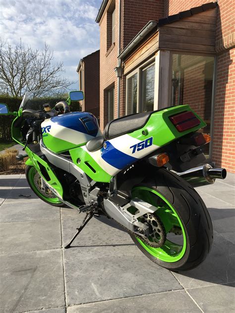 stinger | Kawasaki zx7r, Cool motorcycles, Kawasaki ninja 750