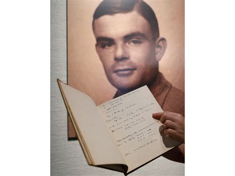 Subastan cuaderno de matemático Alan Turing | Nortedigital