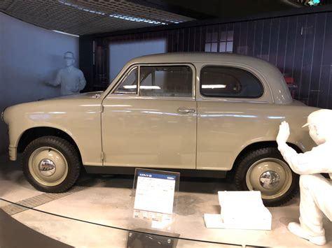 Suzulight: Así era el primer coche que fabricó Suzuki en 1954, con 16 ...