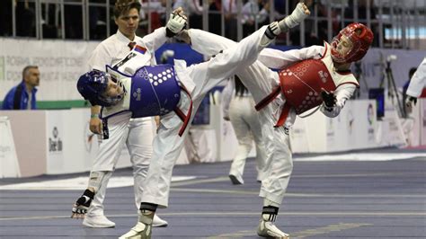 Taekwondo a los 40: Los deportes de combate mejoran la ...