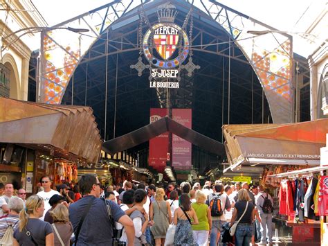 Take the bicycle and go around the markets of Barcelona, there are a ...