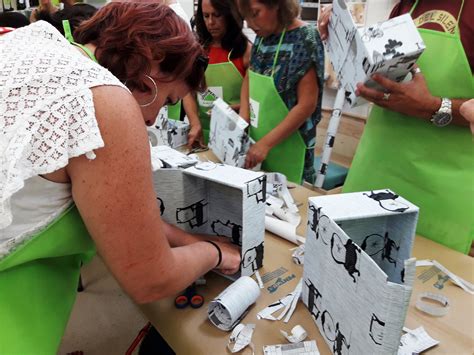 Taller Leroy Merlin Málaga: Aprendimos a crear cajas para ...