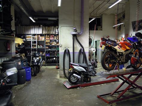 Taller motos Eixample | tienda taller moto barcelona ...