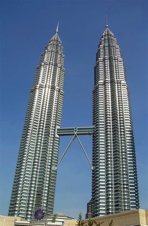 Tallest Buildings in the World – Top 10 List