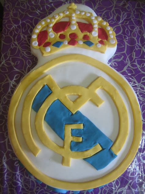 Tartas con fantasía: Tarta escudo del Real Madrid