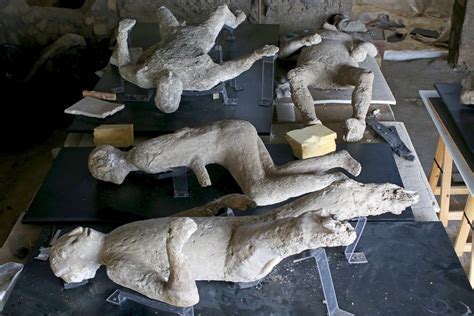 Taş kesilen şehir Pompei   Son Dakika Haberleri