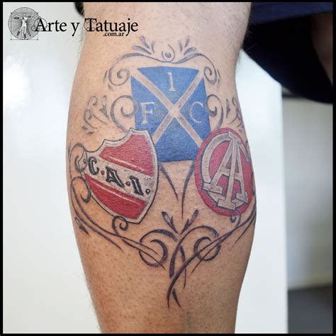 Tatuaje de escudos de Independiente, con diseño personalizado en # ...