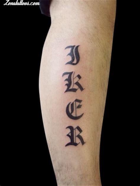 Tatuaje de Nombres, Letras, Iker