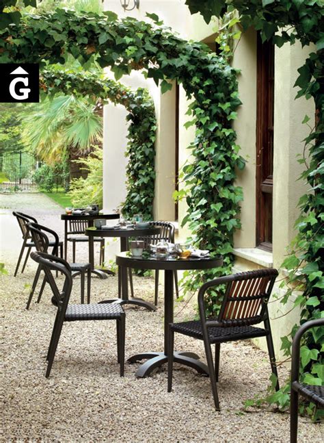 Taules i cadires d exterior | Mobles pel teu jardí ...