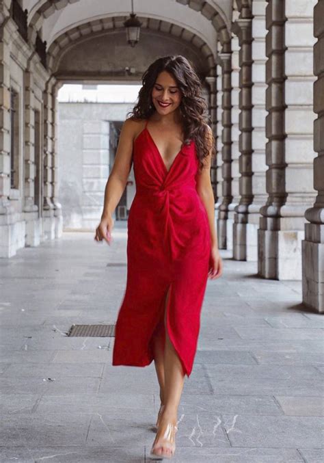 ¿Te has quedado sin el vestido rojo viral de Zara? Asos tiene uno idéntico