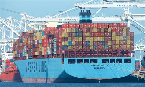 Technology and Global Trade: Kontainers powers Maersk ...