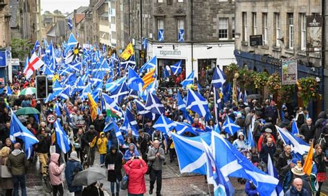 Tens of Thousands of Scots Demonstrate for Independence ...