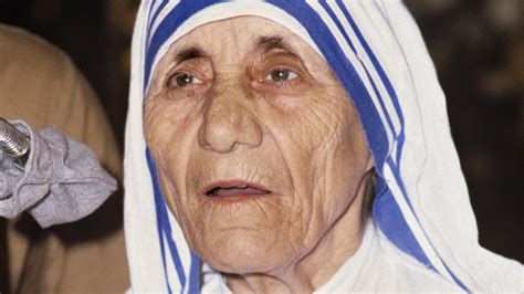 Teresa de Calcuta, la santa de la caridad, de los pobres y de las ...