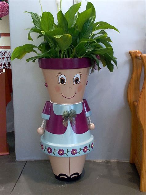 Terra Cotta Flower Pot People | Clay flower pots, Flower ...