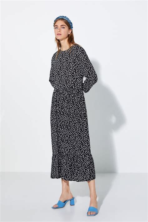 That Zara Dress Now Comes In A Different Colour
