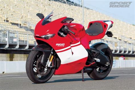 The 10 Best Italian Motorcycles of All Time | Ducati desmosedici rr ...