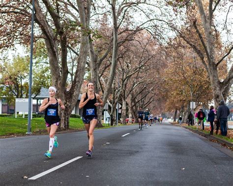 The 15 Best Fall Marathons in the U.S. | Daily Burn