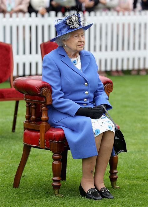 The British fashion industry celebrates Queen Elizabeth s ...