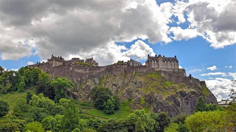 The History Of The Edinburgh Castle