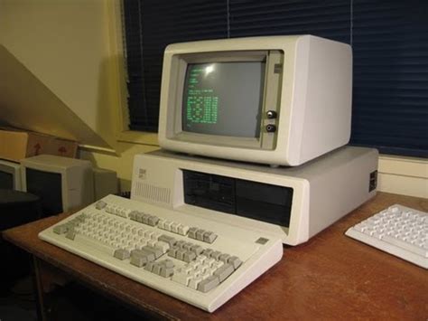 The IBM XT  5160 : As seen in Tezza s classic computer ...