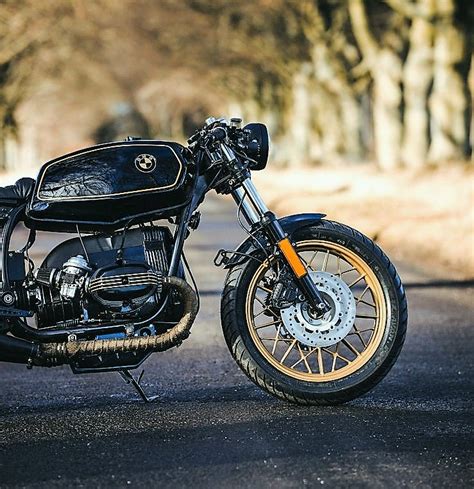 THE JM CUSTOMS BMW R45 CAFE RACER   The Smokey Dogs