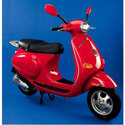 The Original Italian Vespa   Hammacher Schlemmer