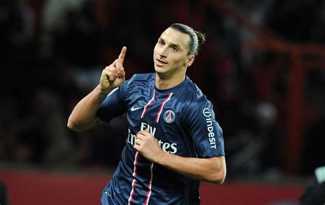The player of PSG Zlatan Ibrahimovic wallpapers and images ...