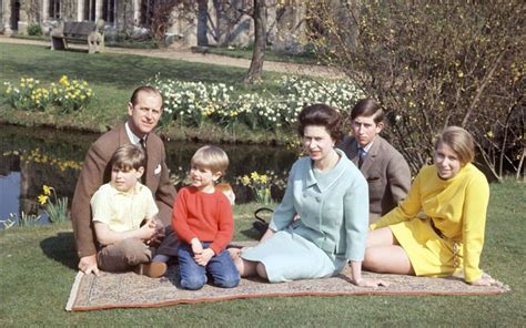 The Queen s Diamond Jubilee: 60 years in 60 photographs ...