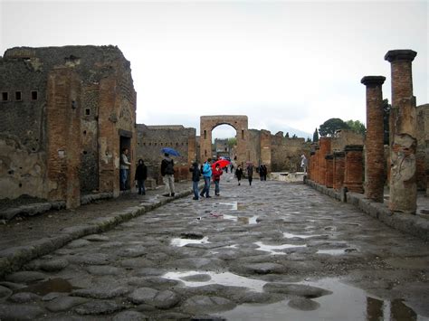 The Ruins of Pompeii | Brief Hiatus