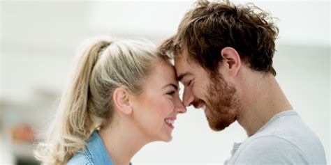 This Is The Real Reason Why People Like To Kiss With Tongues