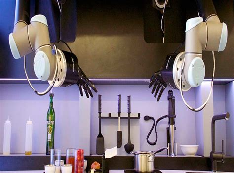 This robot can cook 2000 dishes, is the future of laziness and on sale ...
