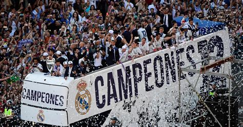 Thousands of Real Madrid fans join Cristiano Ronaldo and ...