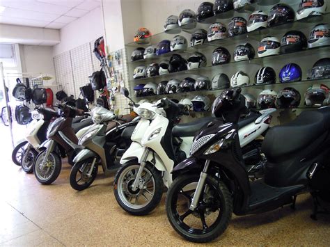 Tienda y taller de motos | tienda taller moto barcelona ...