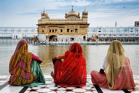 Tips for Women Traveling Alone in India