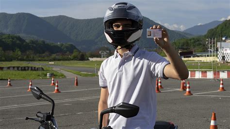 Todo lo que debes saber sobre el carnet A2 de moto