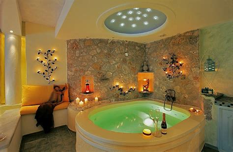 Top hotels with sexy in room Jacuzzis   Room5