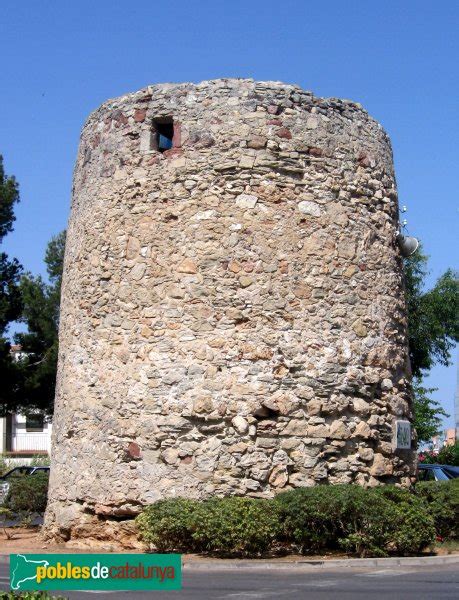 Torre de la plaça del Castell   Castelldefels   Pobles de Catalunya