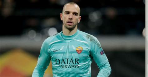 Tottenham move for €40m rated former loanee Pau Lopez