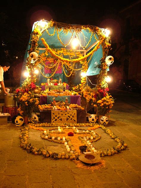 Tradiciones Mexicanas  Día de Muertos : Altares de día de ...