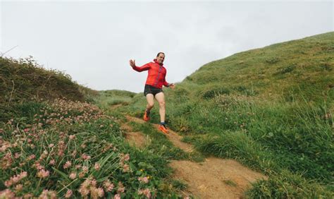 Trail Running: ¡Aprende a mejorar tu técnica de bajada ...