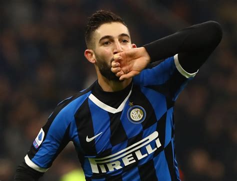 Tres jugadores más del Inter de Milán dan positivo por ...