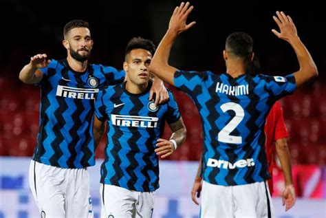 Tres jugadores más del Inter de Milán dan positivo por ...